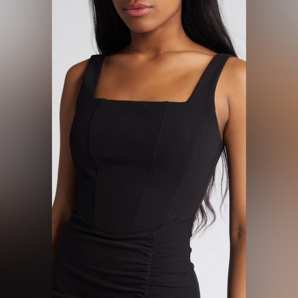 Corset Sleeveless Ruched Gown - Picture 3 of 6